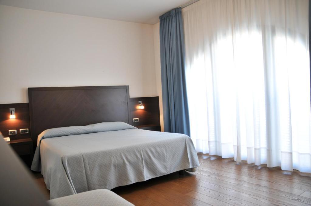 Hotel 5 Colonne Mirano Pokój zdjęcie